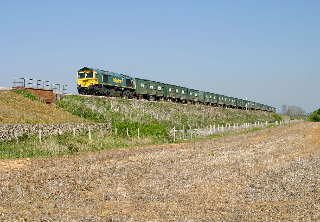 66584 Knighton 1 May 2007