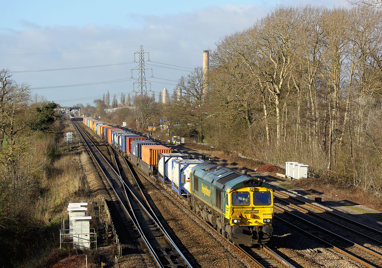 66590 South Moreton (Didcot East) 19 December 2014