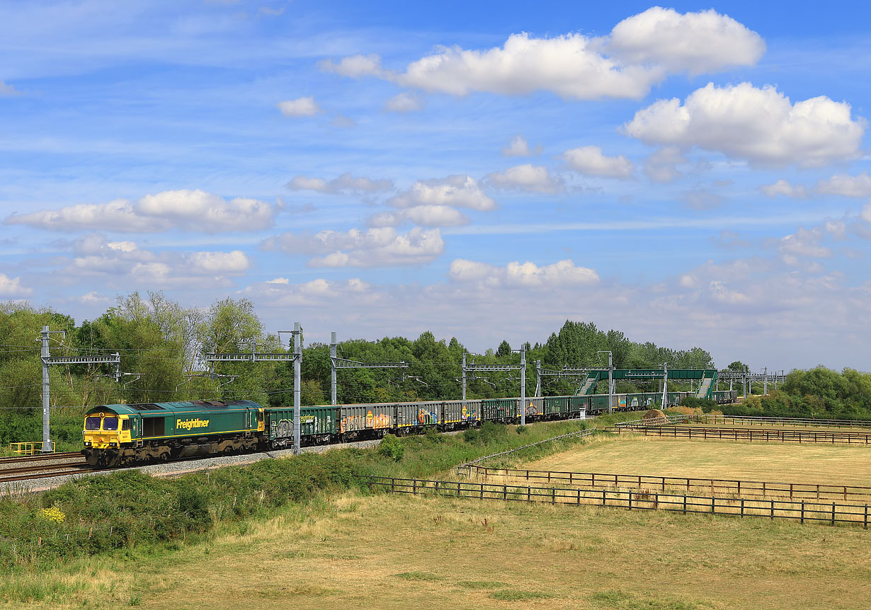 66591 Denchworth (Circourt Bridge) 1 August 2022