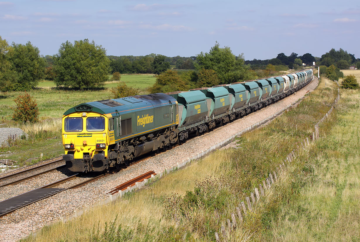 66601 Shrivenham (Ashbury Crossing) 31 August 2010