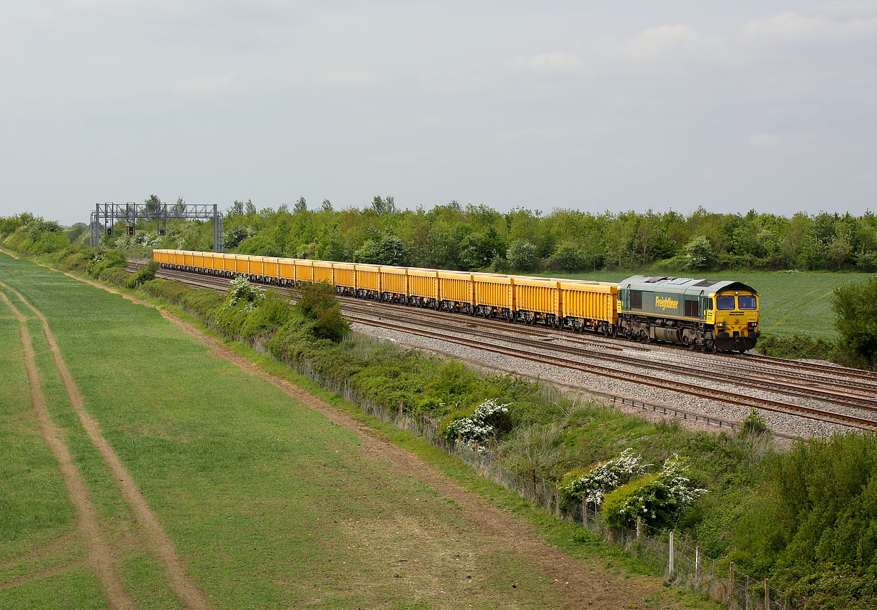 66602 Denchworth (Circourt Bridge) 12 May 2009