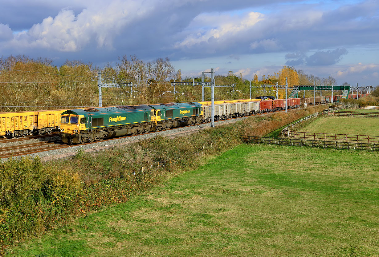 66617 & 66606 Denchworth (Circourt Bridge) 15 November 2021