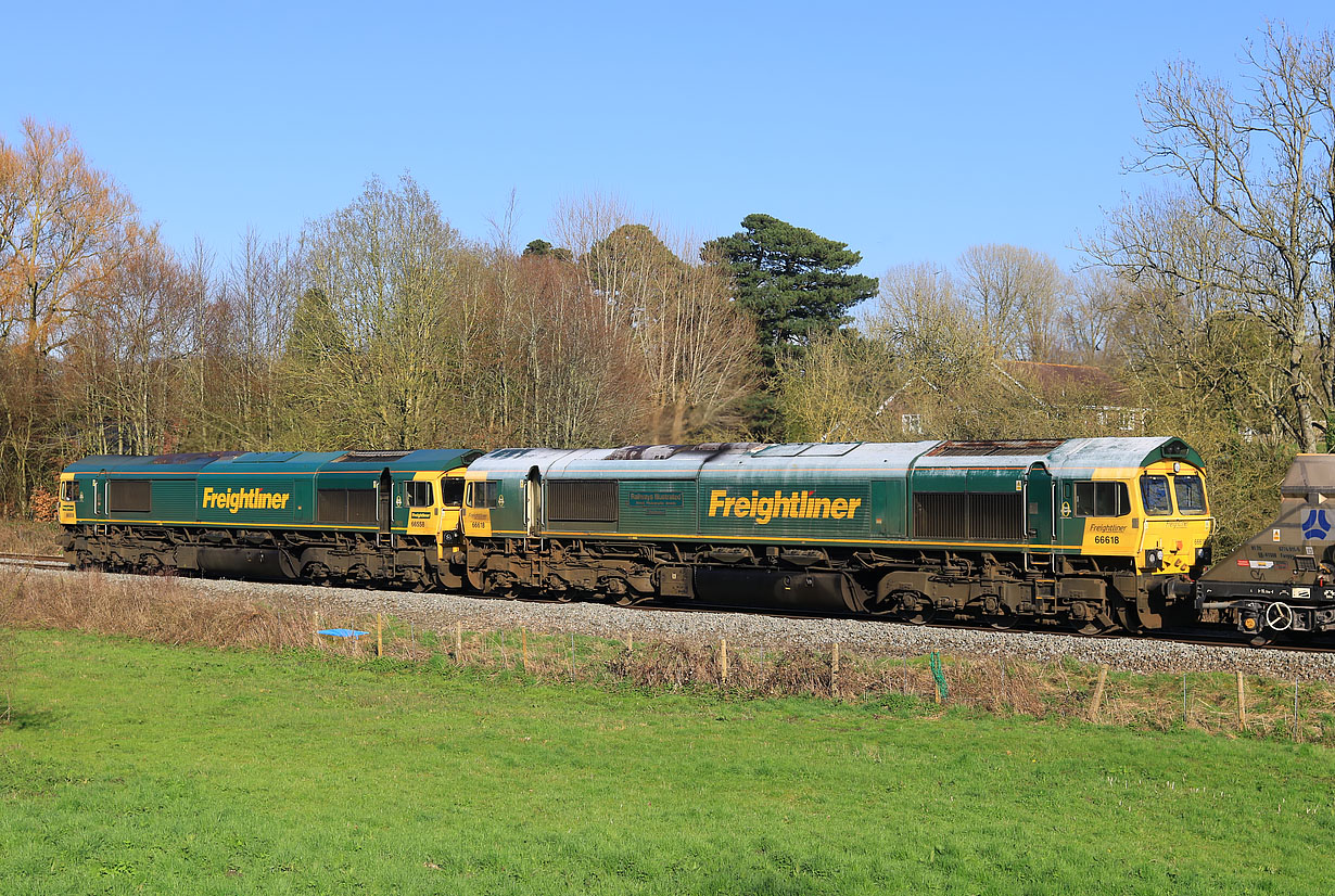 66618 & 66558 Little Bedwyn 3 April 2023