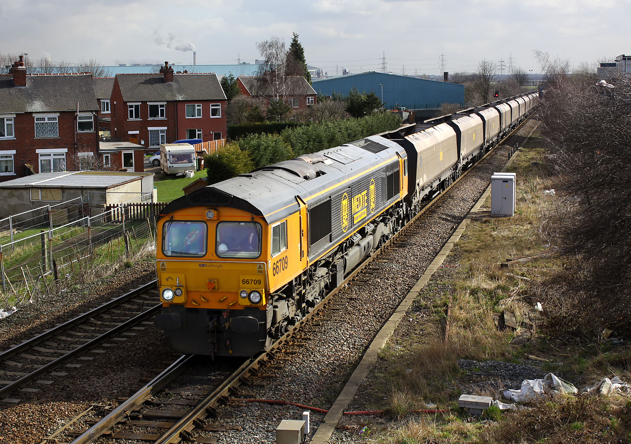 66709 Knottingley (England Lane) 11 March 2011