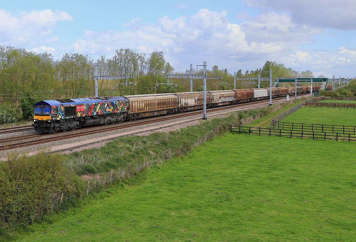 66718 Denchworth (Circourt Bridge) 4 May 2019