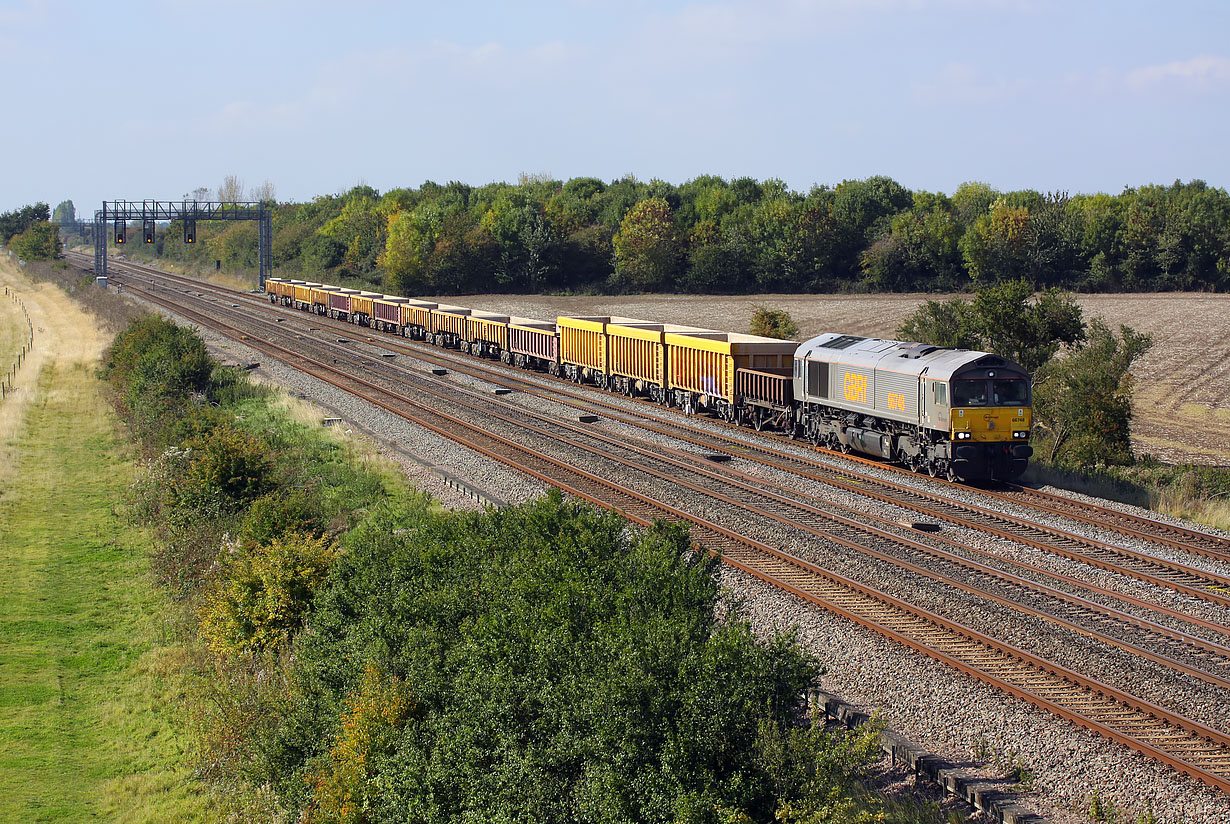 66748 Denchworth (Circourt Bridge) 1 October 2015