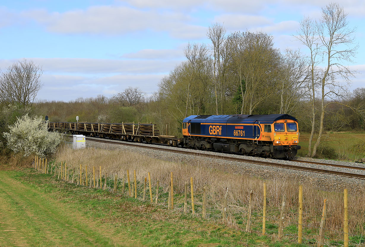 66761 Thrupp 2 April 2021