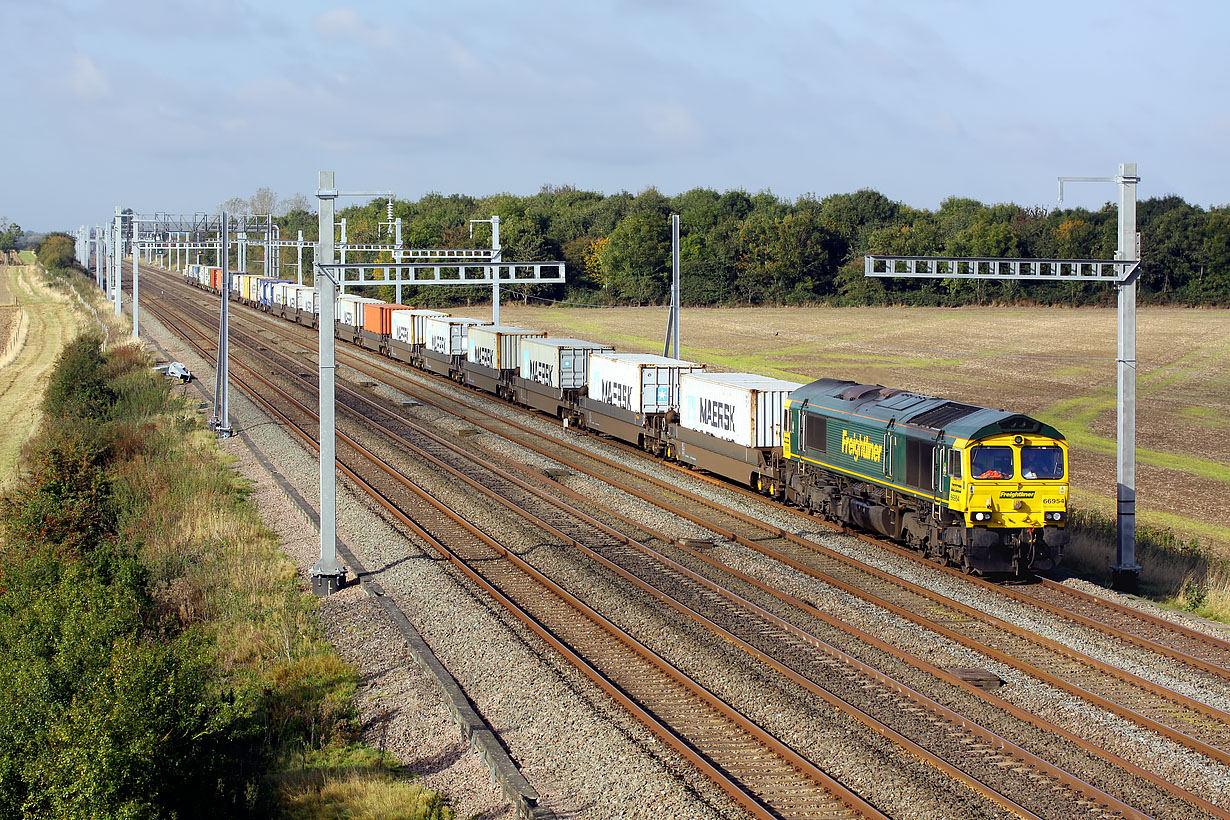 66954 Denchworth (Circourt Bridge) 10 October 2016