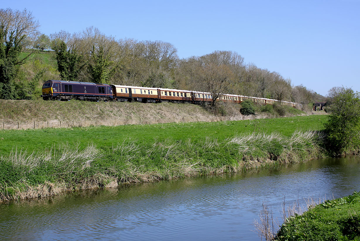 67005 Avoncliff 18 April 2015