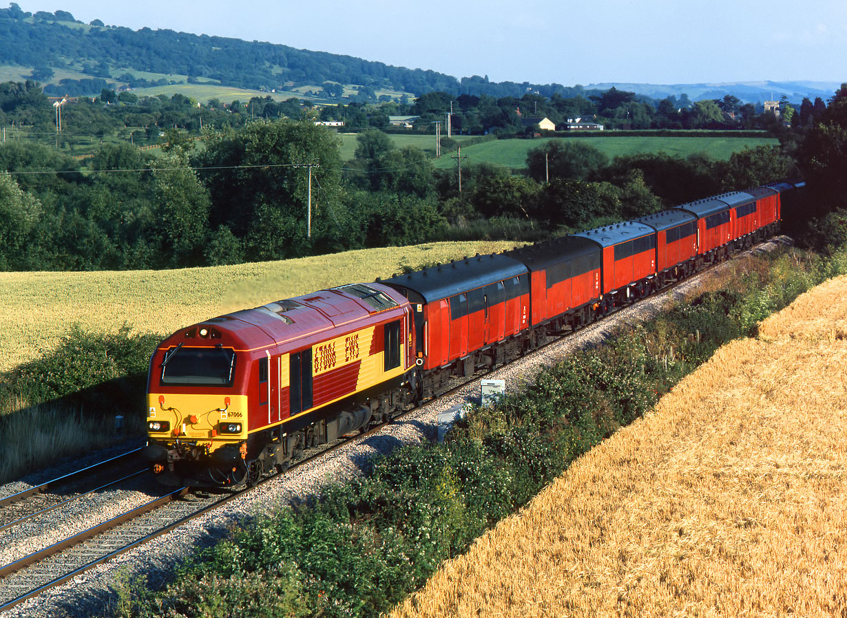 67006 Defford 17 July 2000