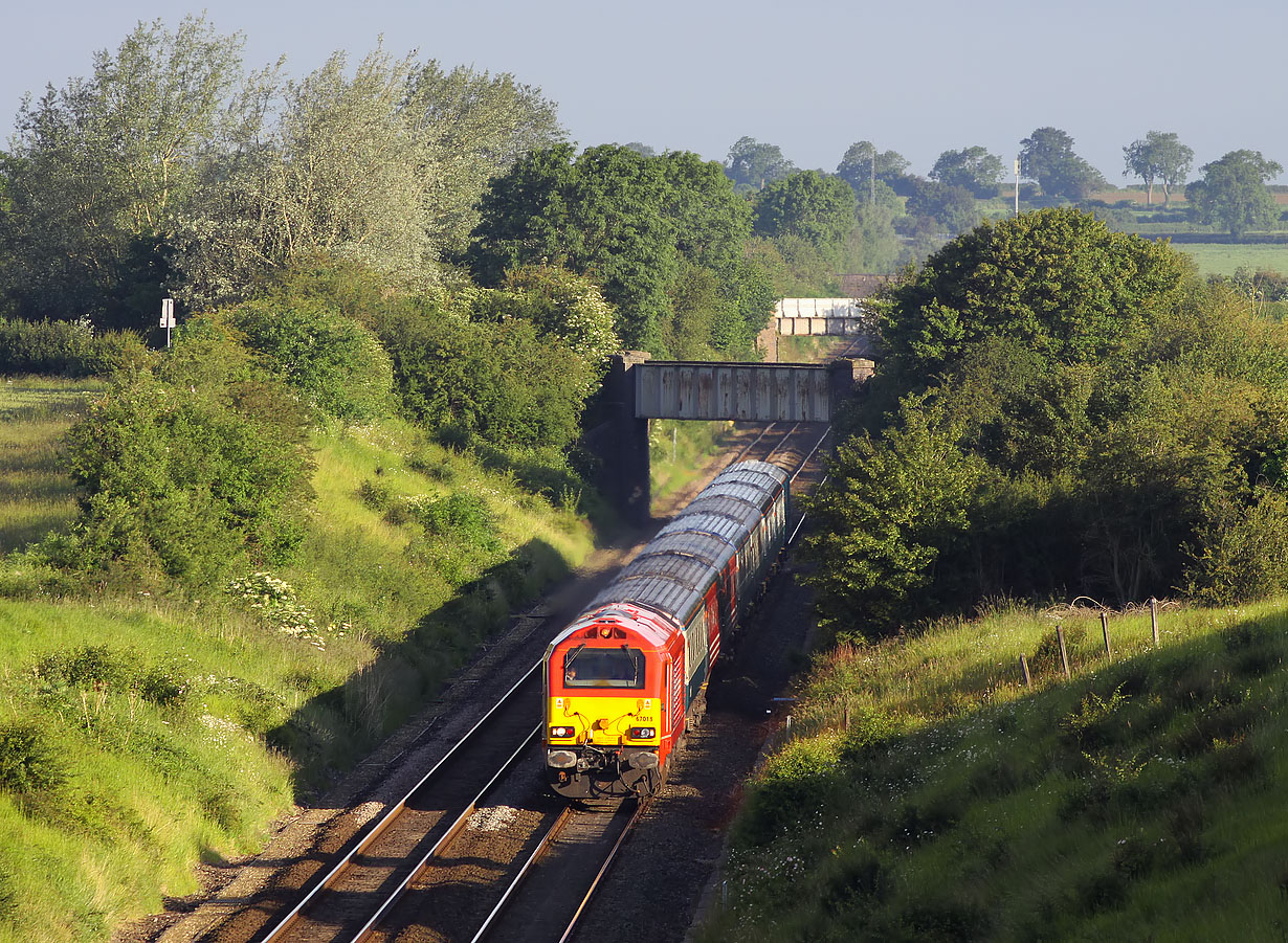 67018 Ardley 25 June 2012