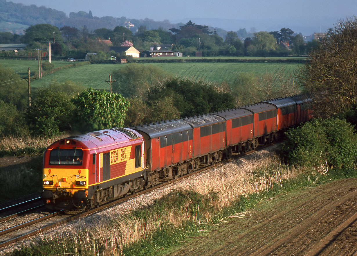 67030 Defford 23 April 2002