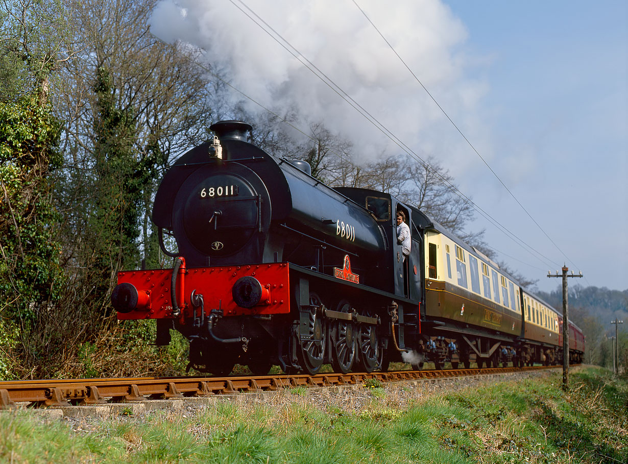 68011 Staverton 14 April 1995