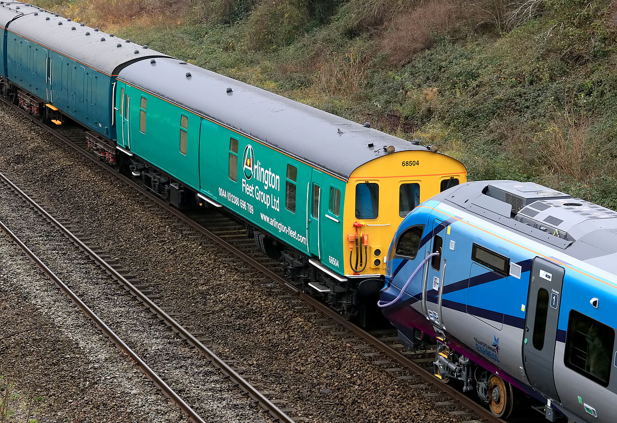 68504 Up Hatherley 4 December 2018