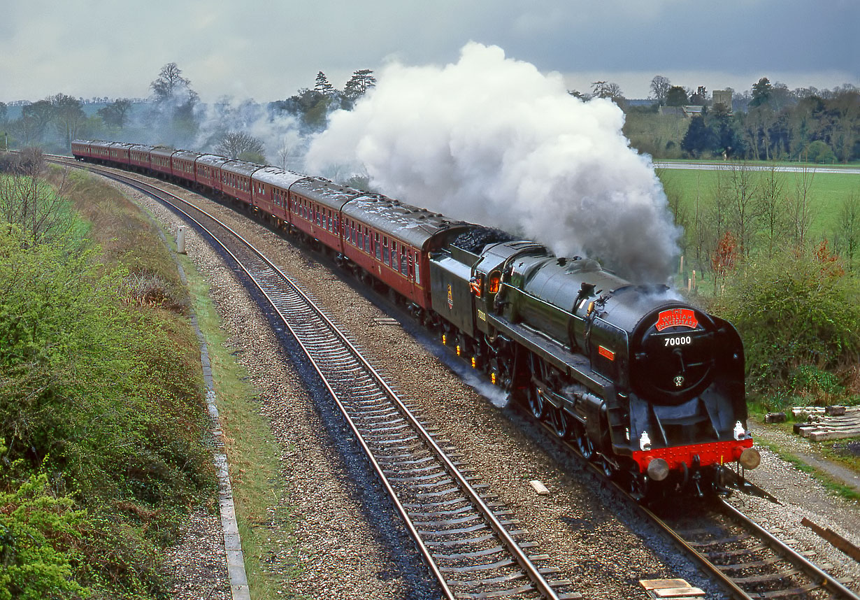 70000 Heyford 11 April 1993