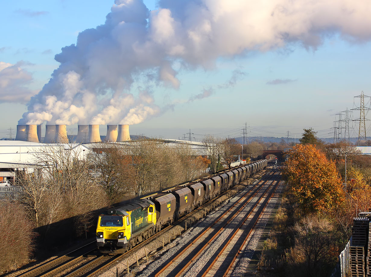 70005 Castle Donington 29 November 2012