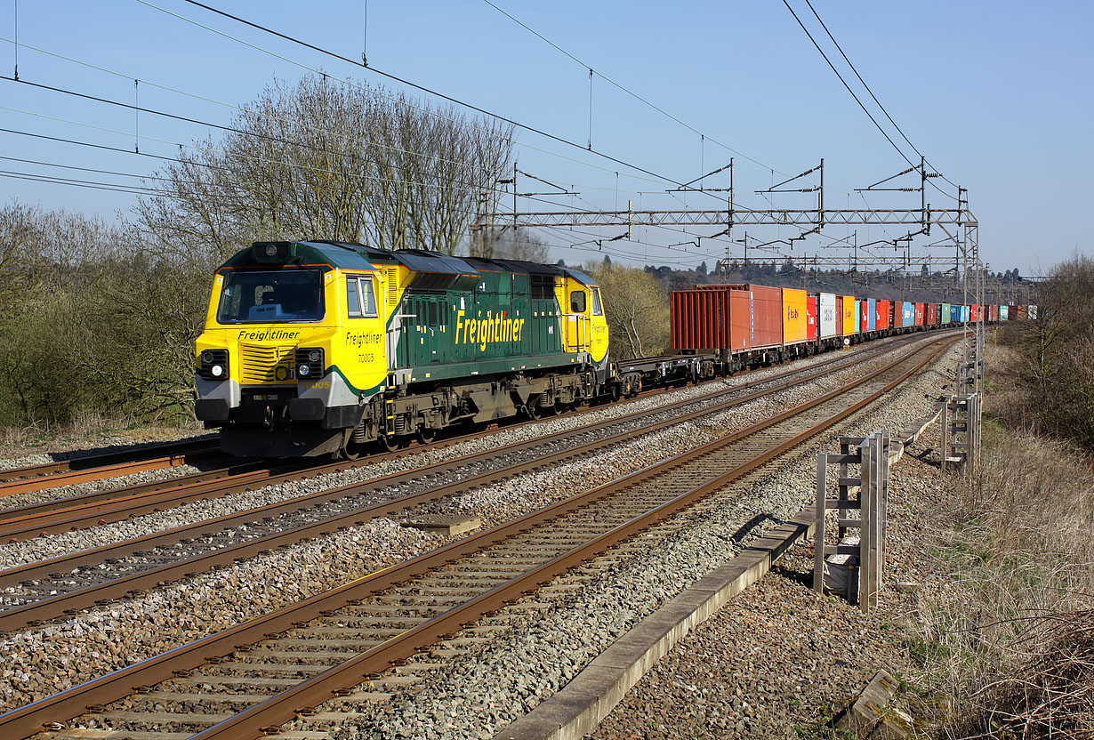 70005 Chelmscote 27 March 2012