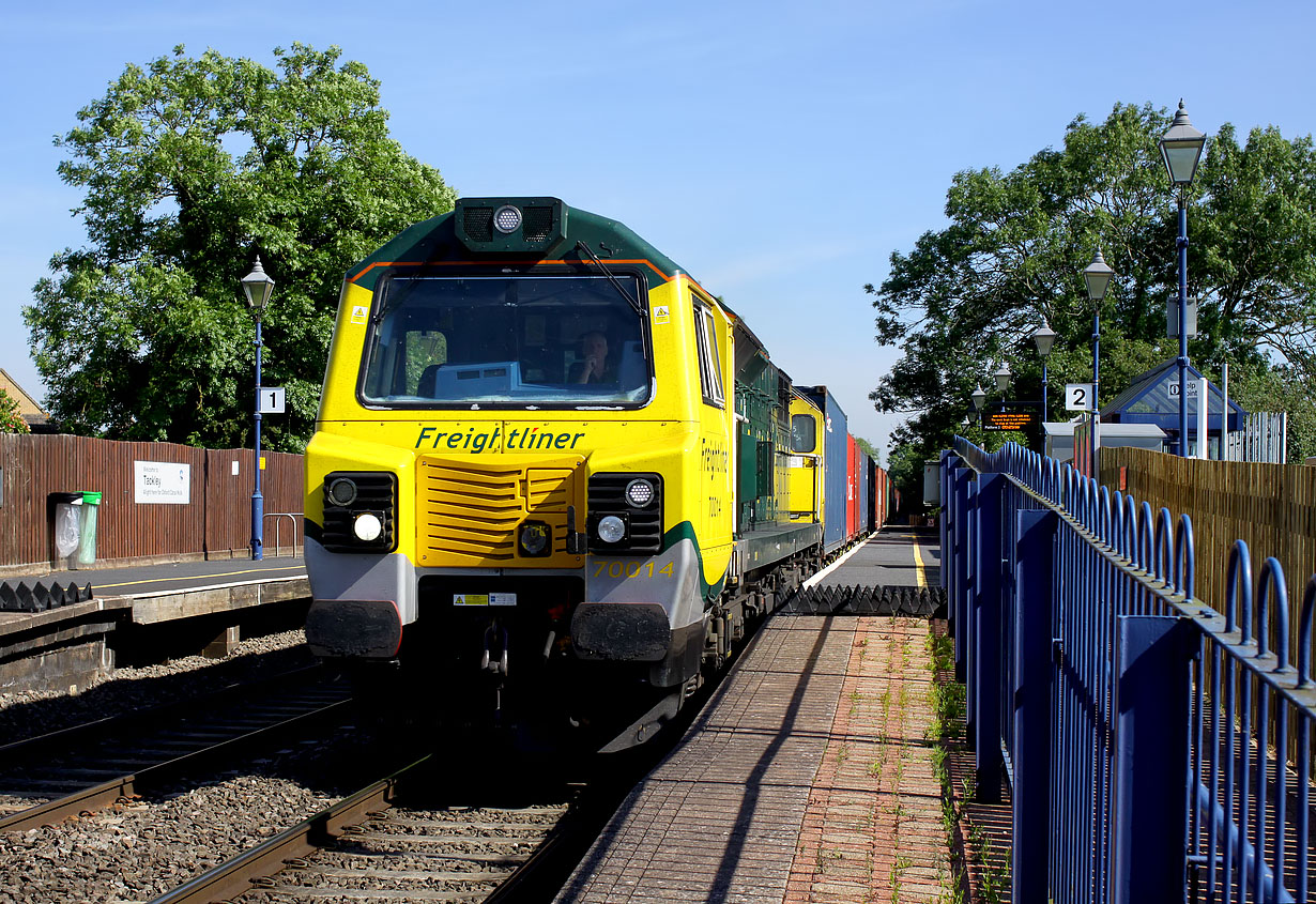 70014 Tackley 14 June 2017