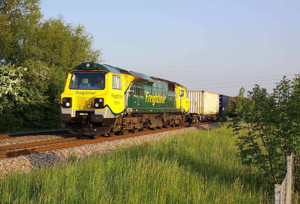 70018 Kennington 6 June 2013