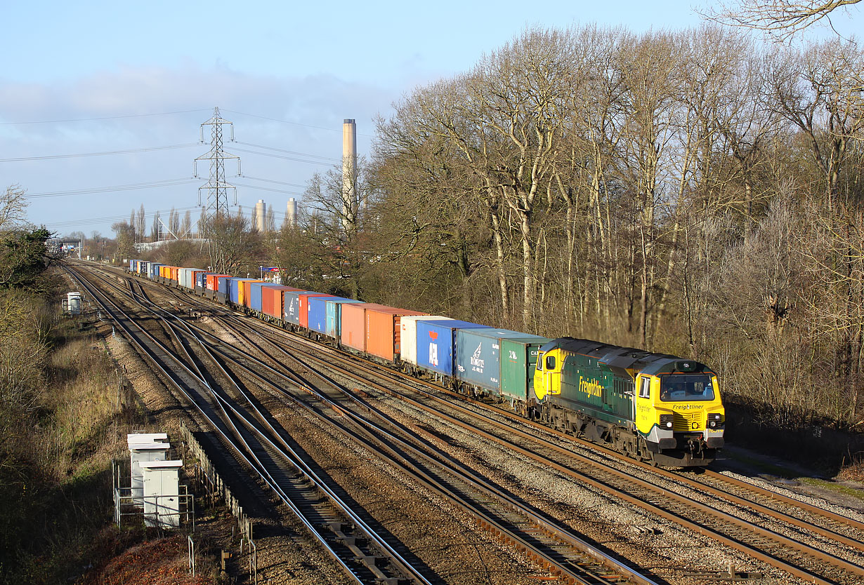 70019 South Moreton (Didcot East) 19 December 2014