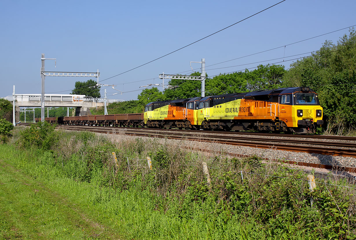 70801 & 70806 Denchworth (Circourt Bridge) 25 May 2017