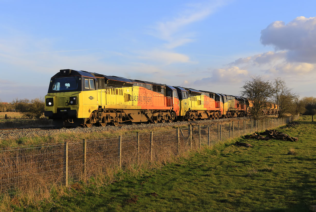 70810, 70812 & 70811 Yarnton 15 March 2021