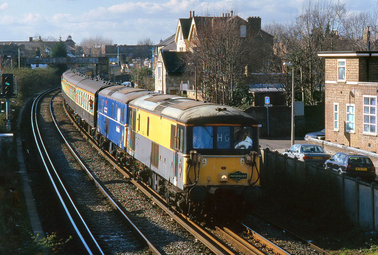 73110 & 73136 Mortlake 24 February 2001