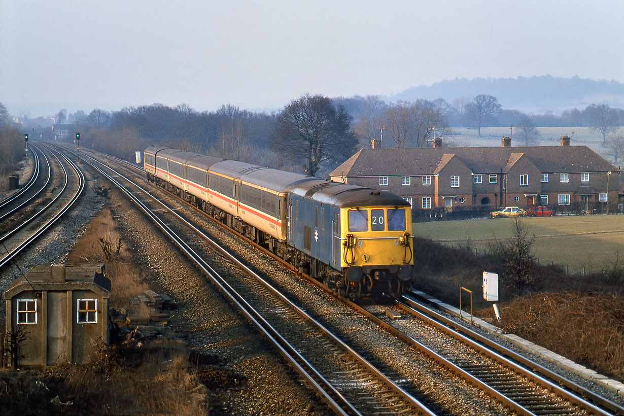 73110 Salfords 15 March 1986