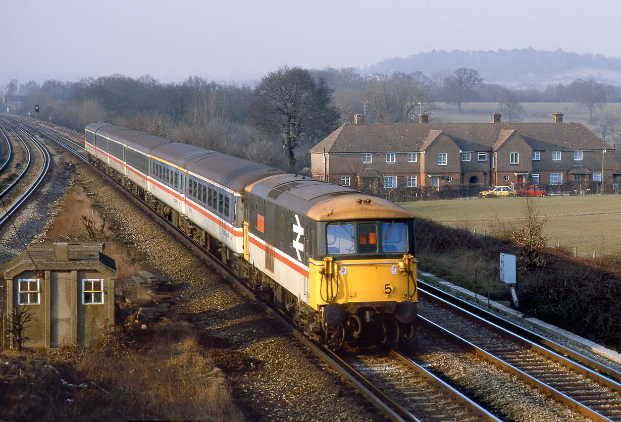73125 Salfords 15 March 1986