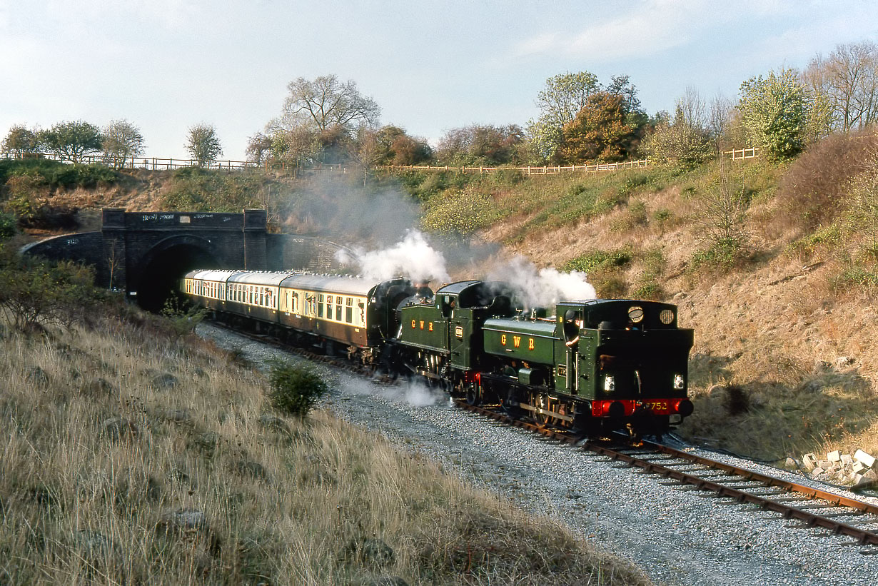 7752 & 6106 Greet Tunnel 14 October 1990