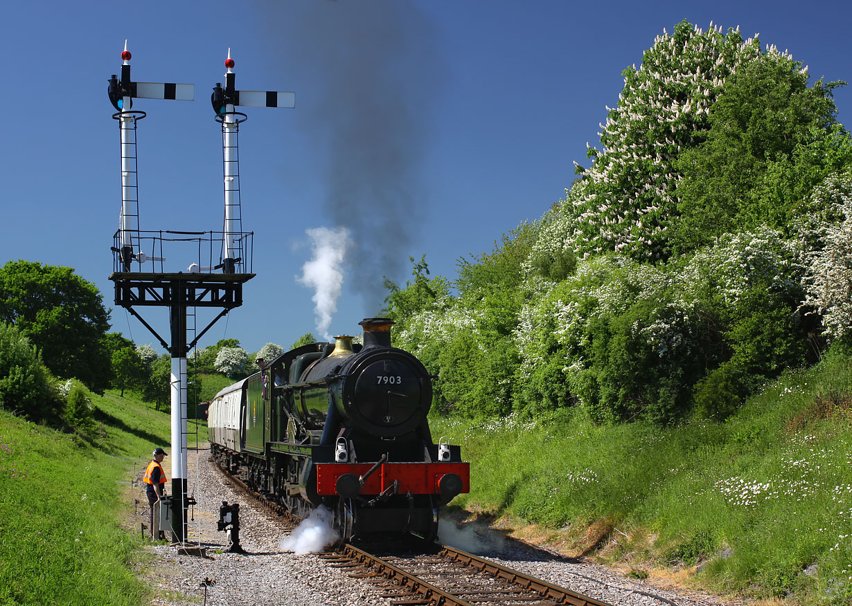 7903 Winchcombe 23 May 2010