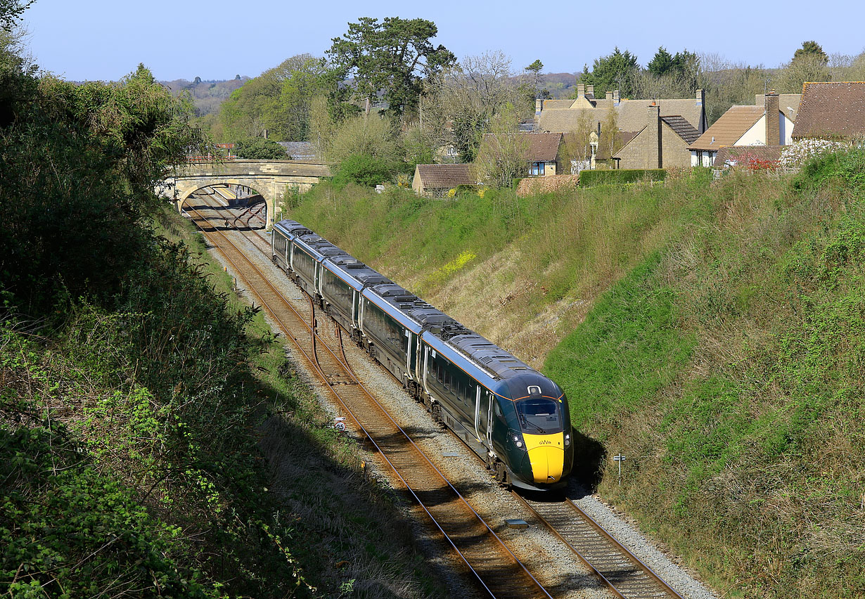 800011 Kemble 8 April 2025