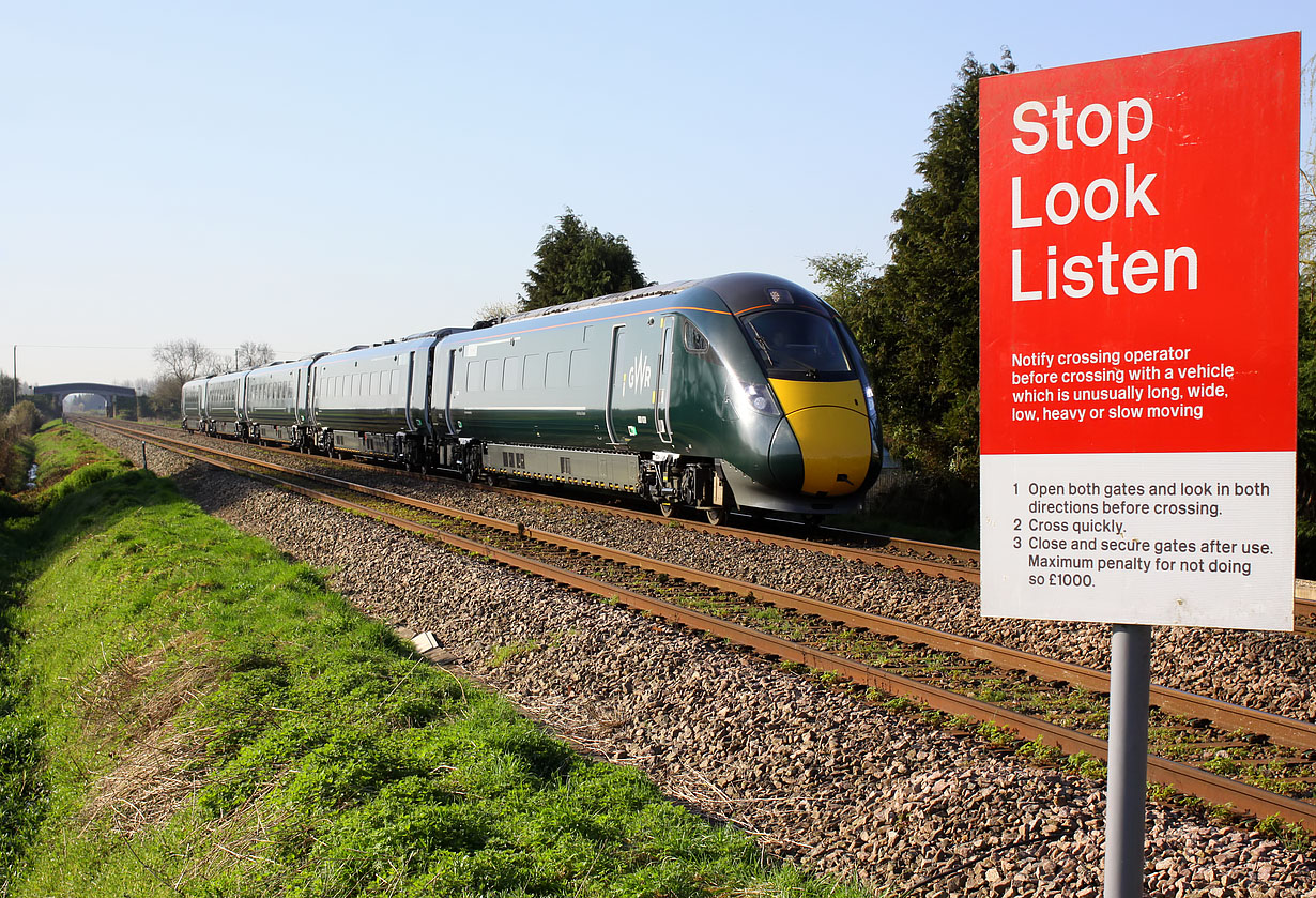 800020 Moreton-in-Marsh 19 April 2018