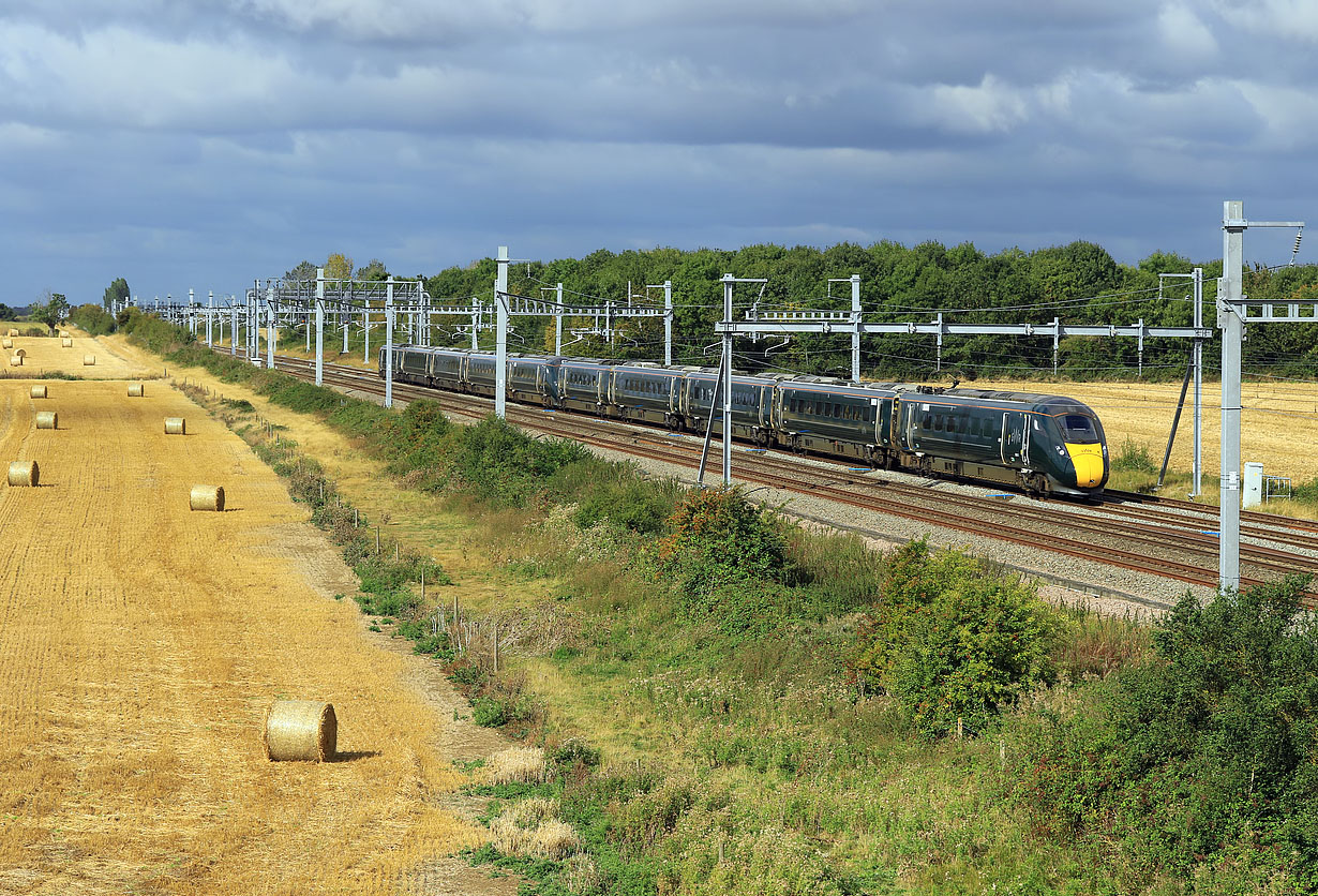 800027 & 800016 Denchworth (Circourt Bridge) 5 September 2019