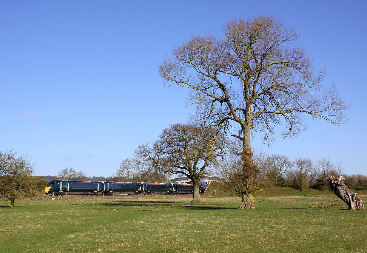 800033 Moreton-in-Marsh (Dunstall Bridge) 5 April 2018