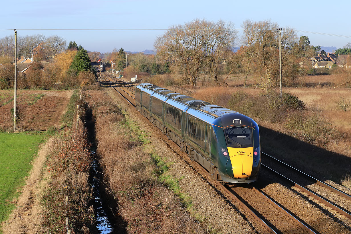 802001 Moreton-in-Marsh (Dunstall Bridge) 8 December 2022