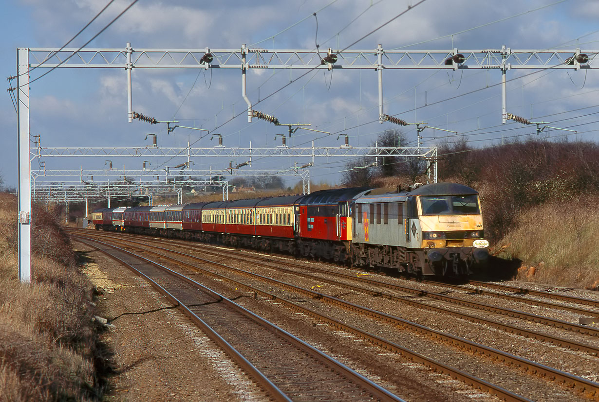 90149 & 47769 Castlethorpe 26 February 1995