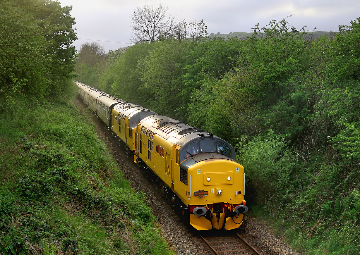 97302 & 97303 Oerffrwd 13 May 2022