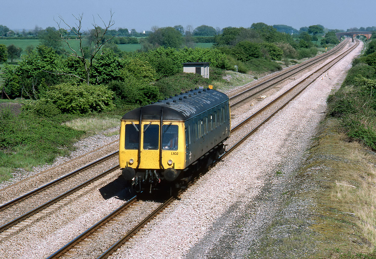 975540 Denchworth (Circourt Bridge) 8 May 1987