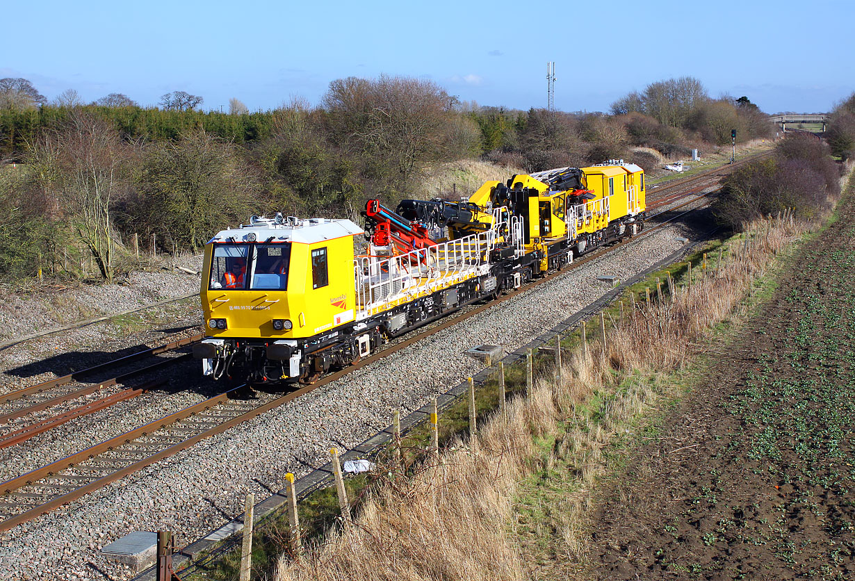 99 70 9131 005-9 & 99 70 9131 001-8 Shrivenham 16 February 2014