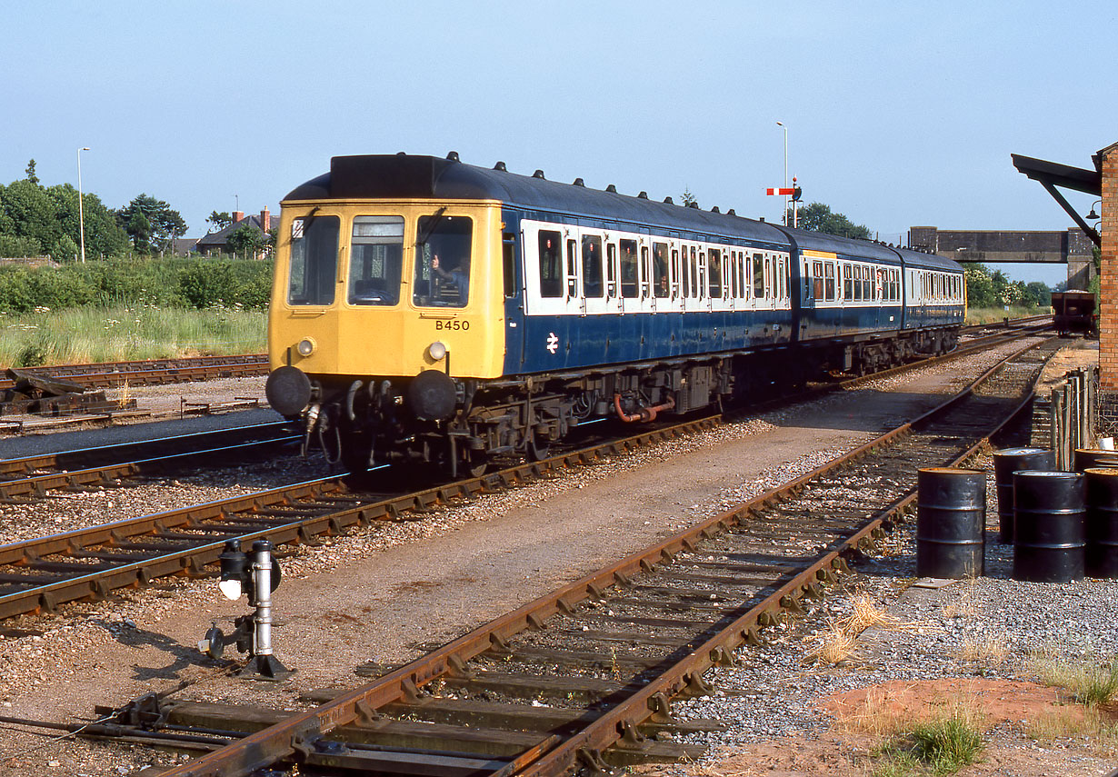 B450 Moreton-in-Marsh 2 July 1986