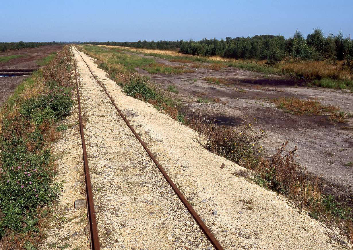 Bank Top (Swinefleet Peat Railway) 1 September 2002