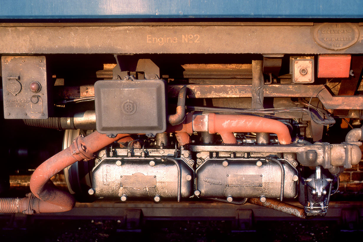 Class 119 Engine Moreton-in-Marsh 9 April 1983