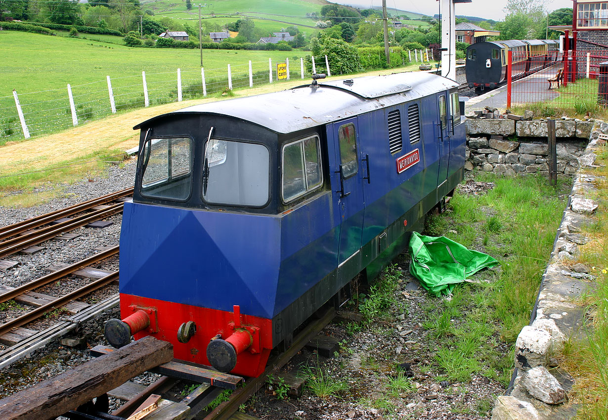 D1087 Llanuwchllyn 31 May 2012