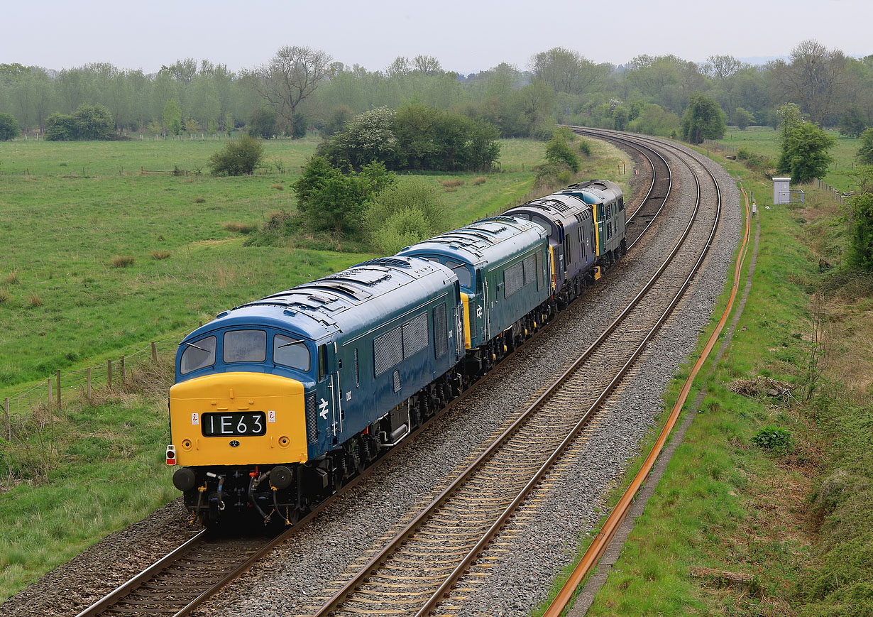 D182, D4, 37703 & 31128 Yarnton 3 May 2022