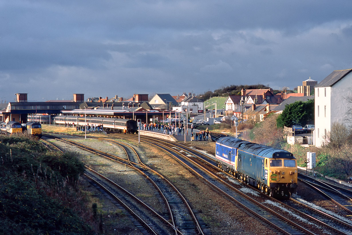 D400 & 50033 Llandudno Junction 5 December 1992
