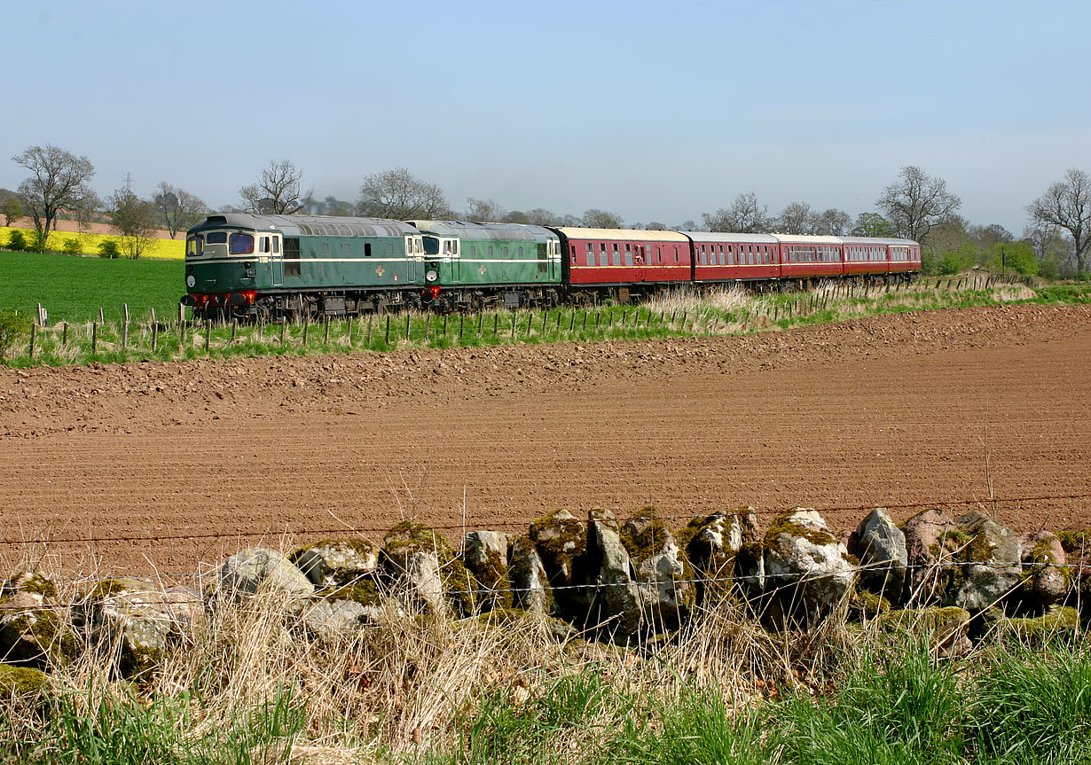 D5301 & D5314 Kincraig 5 May 2008