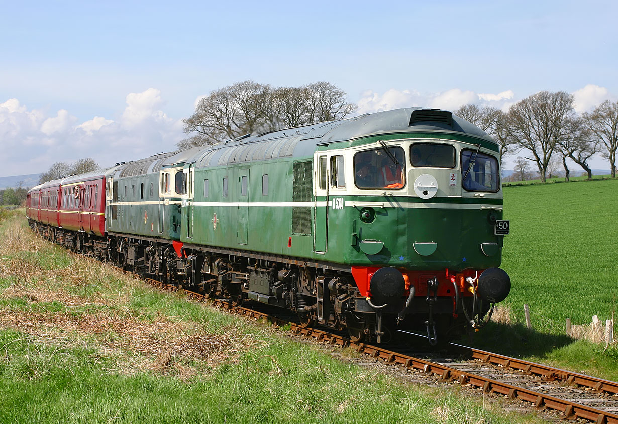 D5314 & D5301 Kincraig 5 May 2008