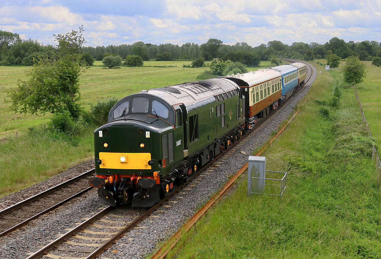 D6817 Yarnton 7 June 2022