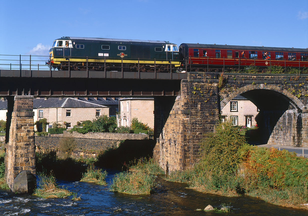 D7076 Summerseat 7 October 1990